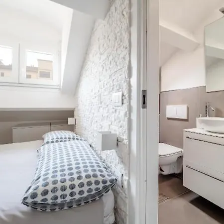Апартаменты Sammartini Nice Attic